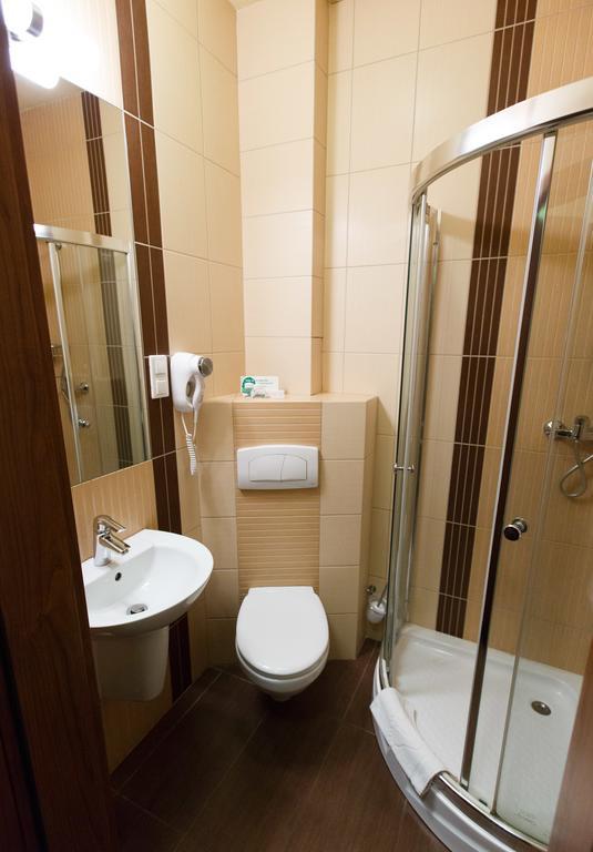 Hotel Kuznia Быдгощ Экстерьер фото