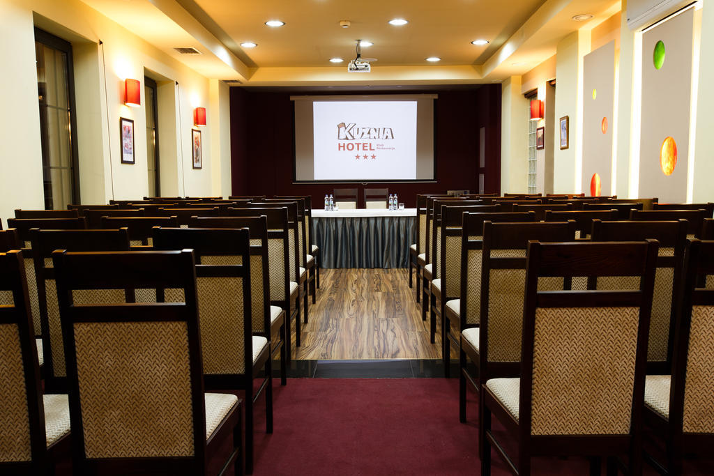 Hotel Kuznia Быдгощ Экстерьер фото